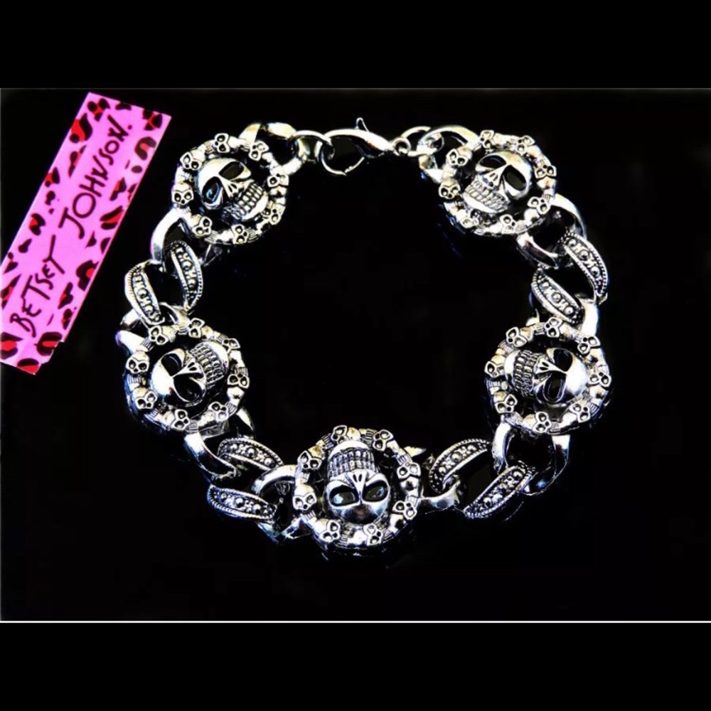 New Silver Skull Bracelet